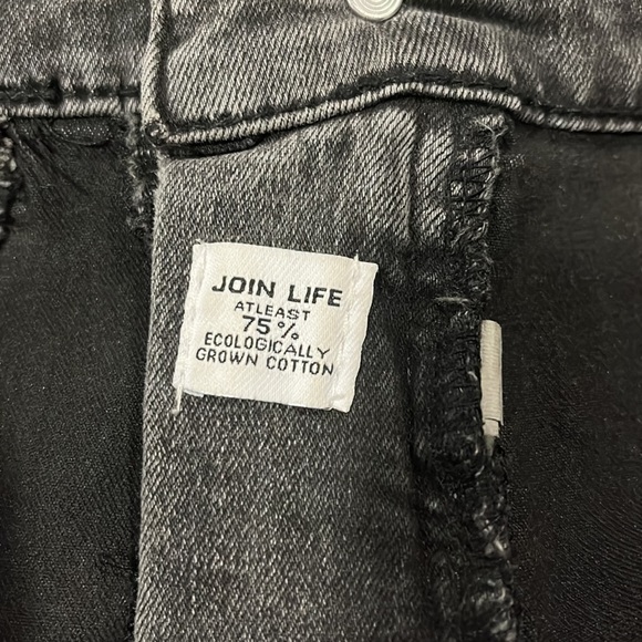 Zara / High Waist Skinny Jeans / Size 8 - Picture 5 of 7